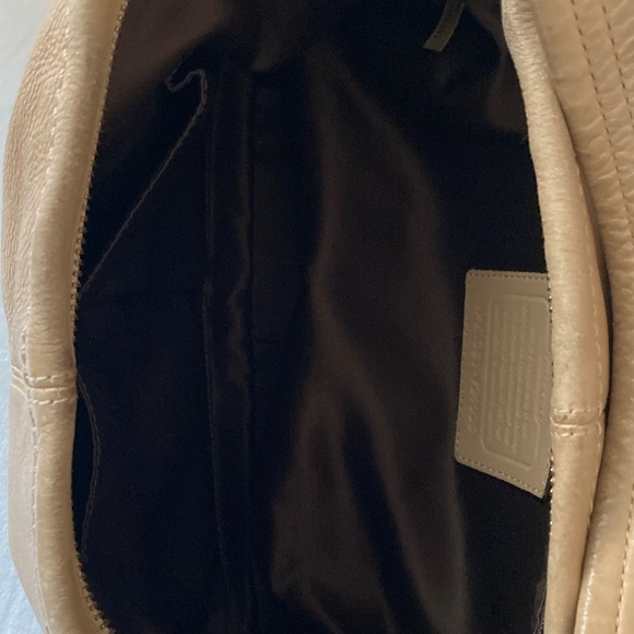 Coach Beige Leather Shoulder Bag - Picture 8 of 10